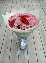 Букет цветов из:  Альстромерии в Гофицком