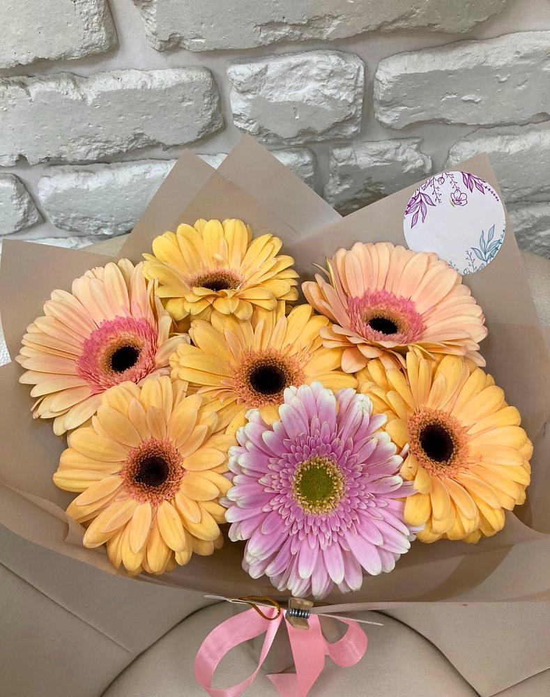 Букет цветов из: Герберы в Гофицком