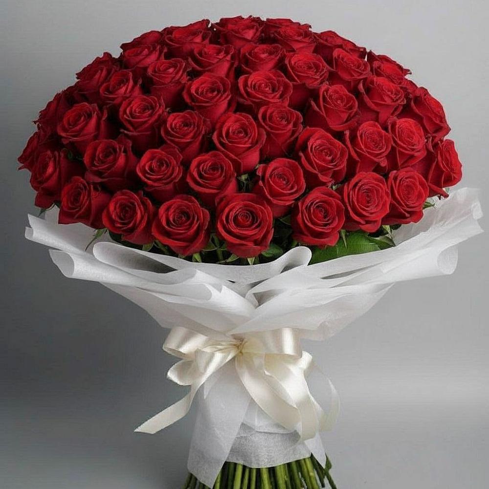 Букет 101 Красная роза Блэк Мэджик в Гофицком