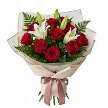Букет цветов из:  Лилии и Розы в Гофицком