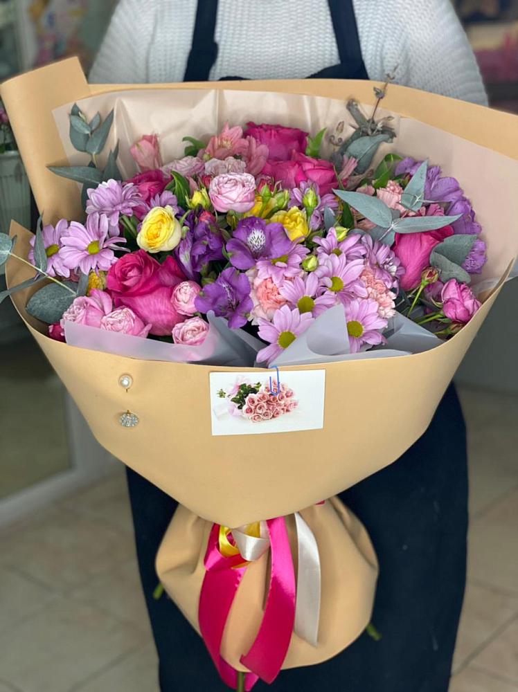 Букет цветов из: Хризантемы, Гвоздики и Альстромерии в Гофицком