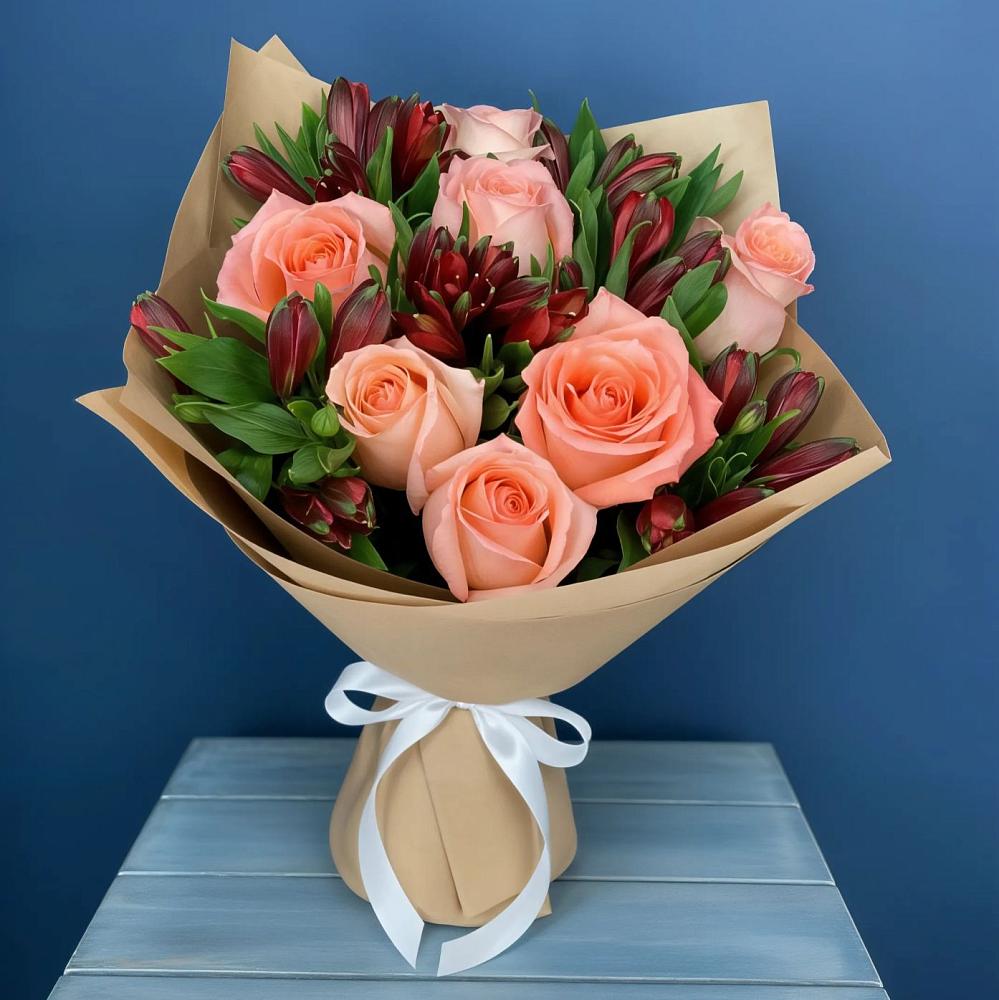 Букет цветов из: Розы и Альстромерии в Гофицком