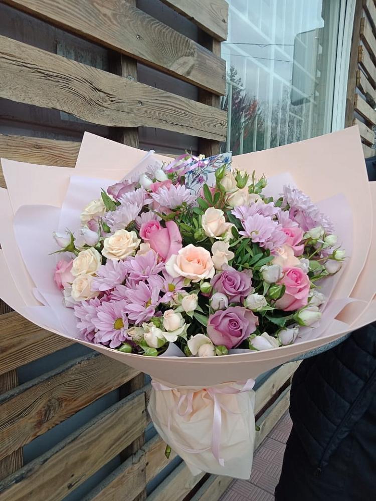 Букет цветов из: Розы и Хризантемы в Гофицком