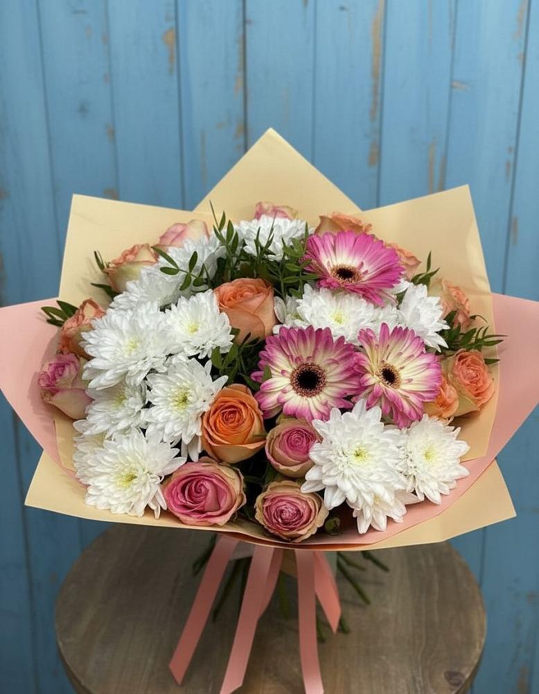 Букет цветов из: Розы, Герберы и Хризантемы в Гофицком