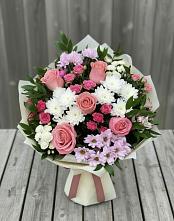 Букет цветов из:  Альстромерии, Гвоздики, Розы и Хризантемы #REPLACE_PRED# Гофицком
