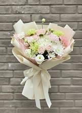 Букет цветов из:  Гвоздики, Розы, Лизиантусы и Хризантемы в Гофицком