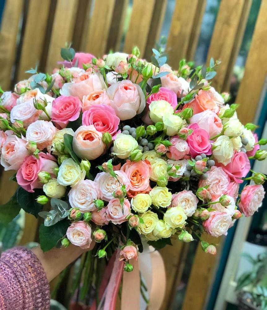 Букет цветов из: Розы в Гофицком