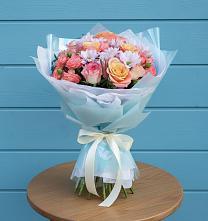 Букет цветов из:  Хризантемы и Розы в Гофицком