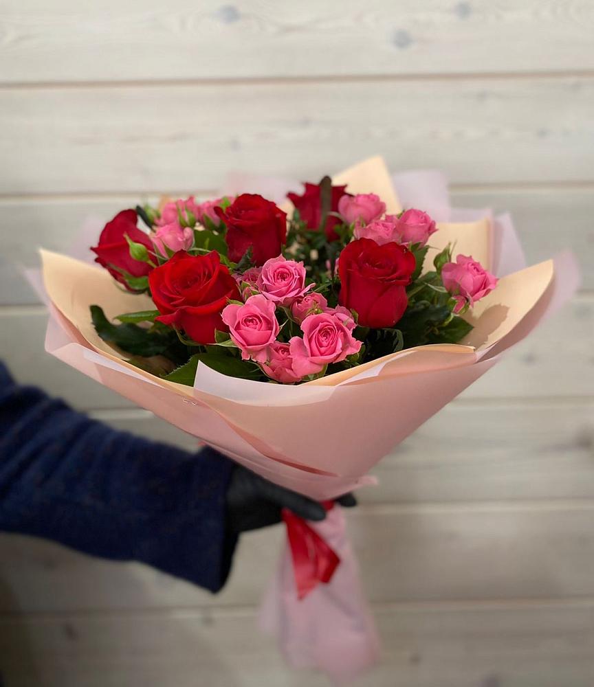 Букет цветов из: Розы в Гофицком